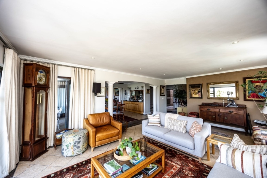 4 Bedroom Property for Sale in Beacon Bay Eastern Cape